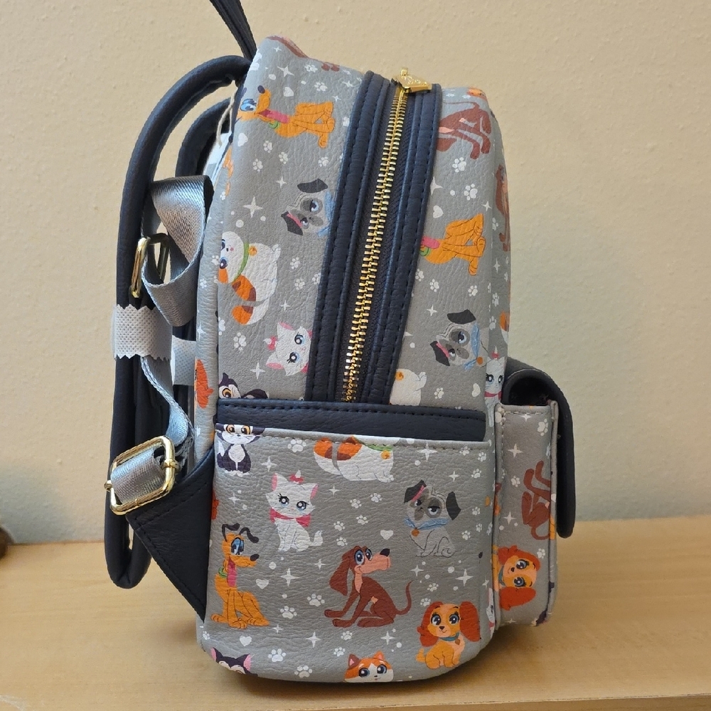 Disney Parks Exclusive Disney Pets Loungefly. New With Tags - Picture 7 of 10